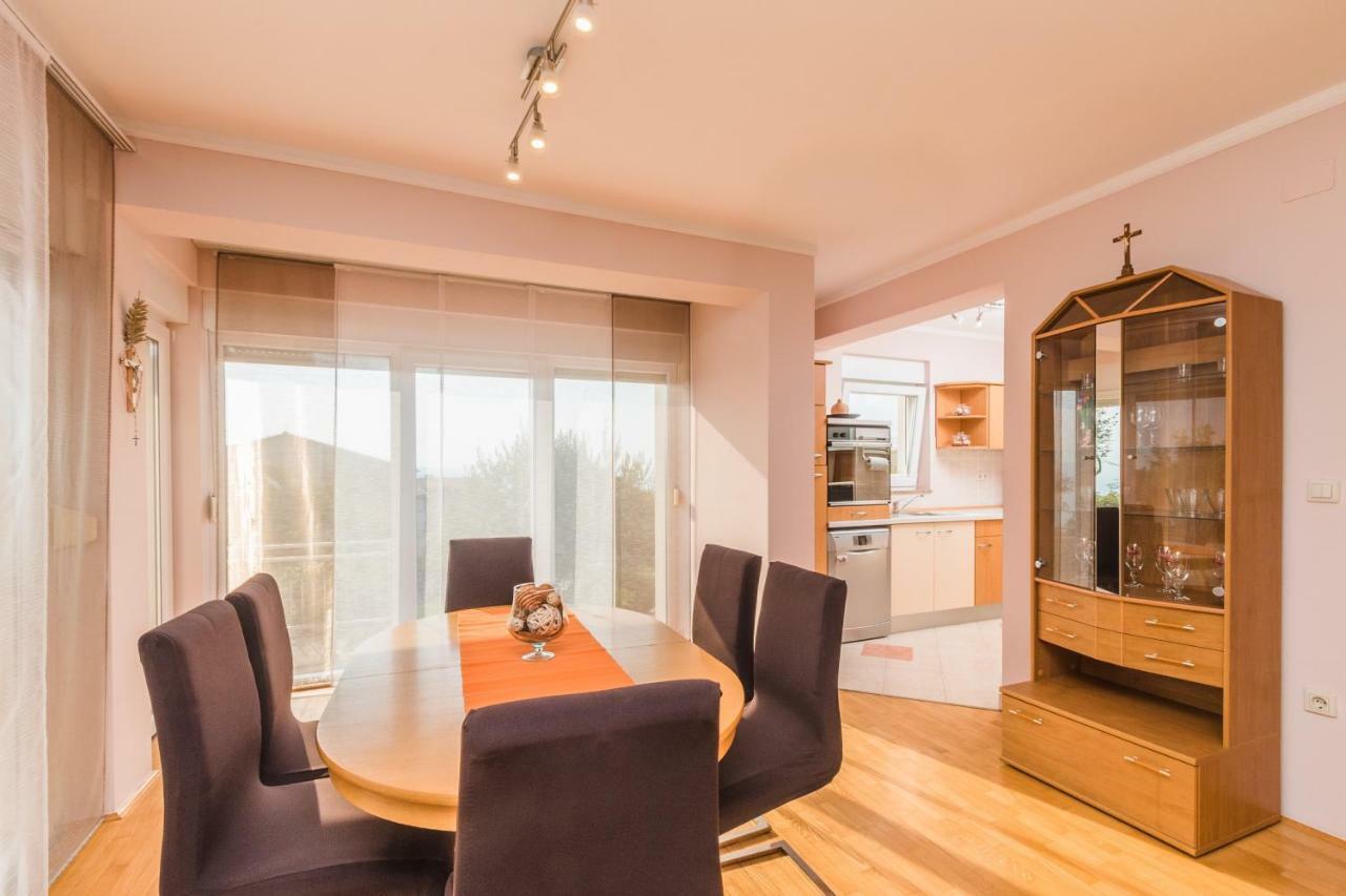 Apartman Klara Crikvenica Bagian luar foto